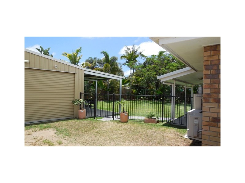 15 Leister Court, Bucasia QLD 4750