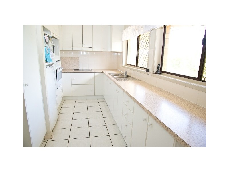 2 Dobel Court, Mount Pleasant QLD 4740