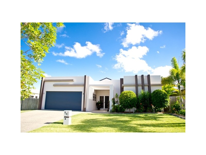 50 Gingham Street, Glenella QLD 4740
