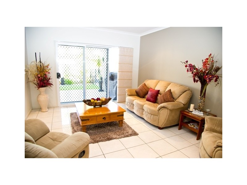 50 Gingham Street, Glenella QLD 4740
