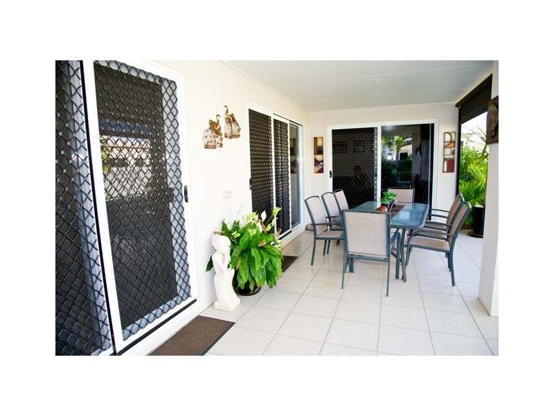50 Gingham Street, Glenella QLD 4740