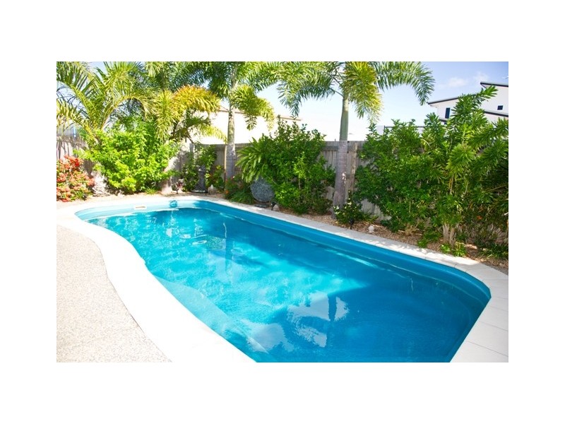50 Gingham Street, Glenella QLD 4740
