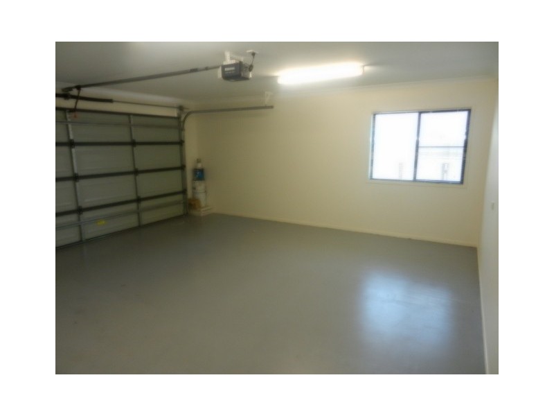 14 HELMSMAN DVE, Shoal Point QLD 4750