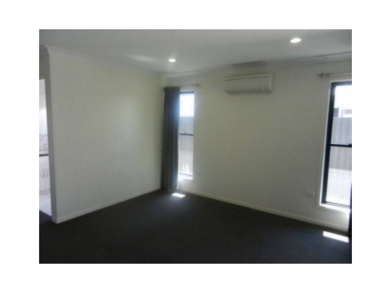 14 HELMSMAN DVE, Shoal Point QLD 4750