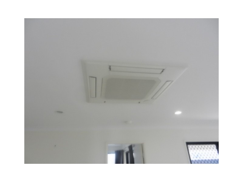 14 HELMSMAN DVE, Shoal Point QLD 4750