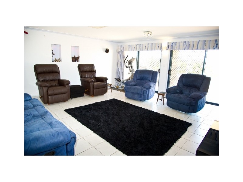 9 Sologinkins Road, Rural View QLD 4740