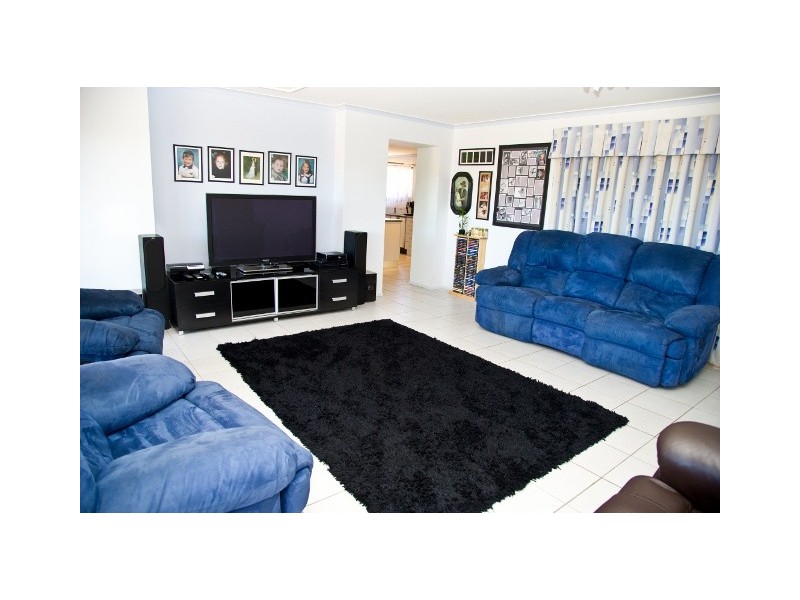 9 Sologinkins Road, Rural View QLD 4740