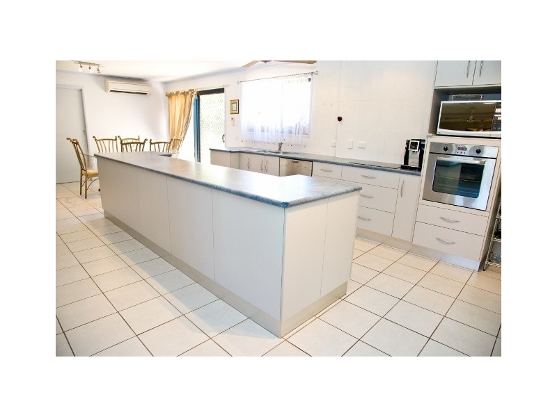 9 Sologinkins Road, Rural View QLD 4740