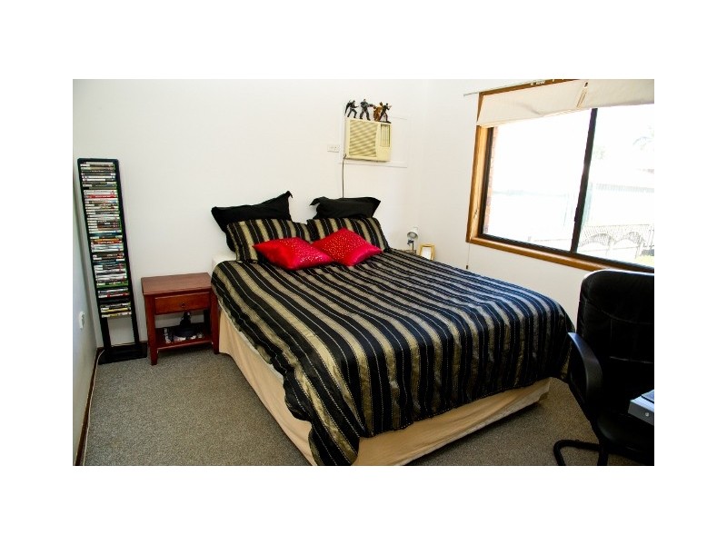 9 Sologinkins Road, Rural View QLD 4740