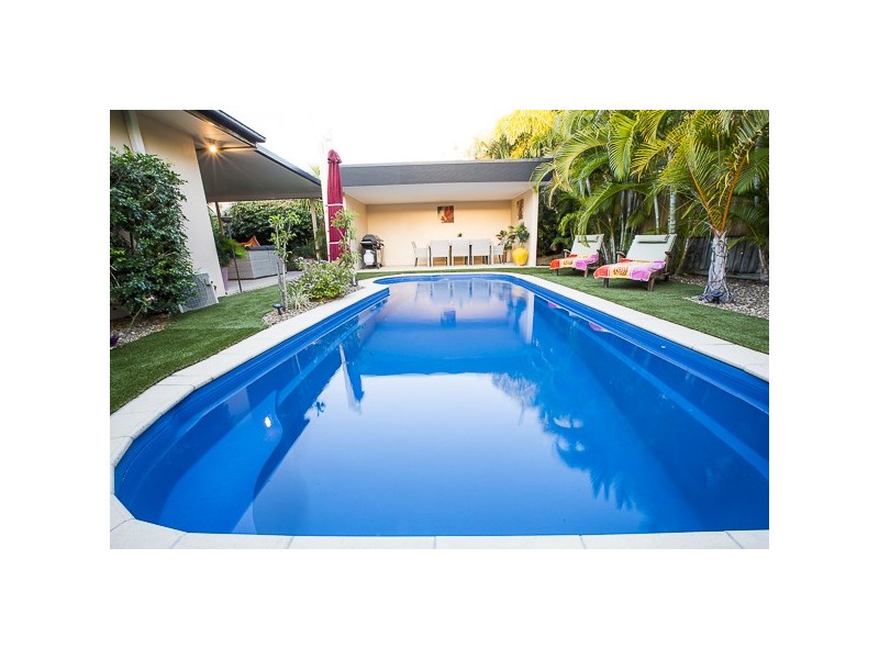 8 Turtle Place, Blacks Beach QLD 4740