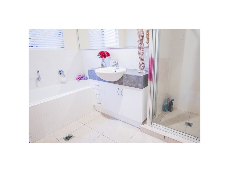 8 Turtle Place, Blacks Beach QLD 4740
