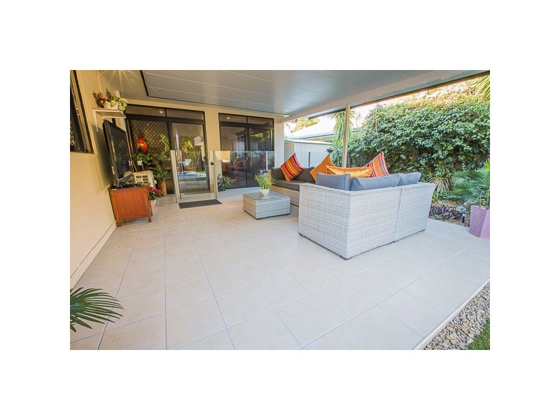 8 Turtle Place, Blacks Beach QLD 4740