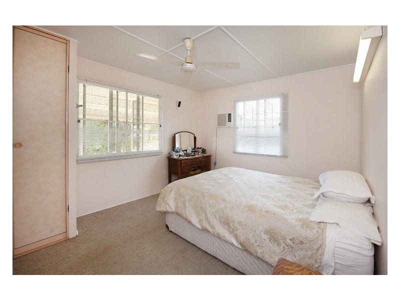 9 Mengel Street, South Mackay QLD 4740