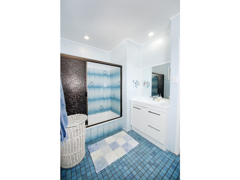 9 Mengel Street, South Mackay QLD 4740