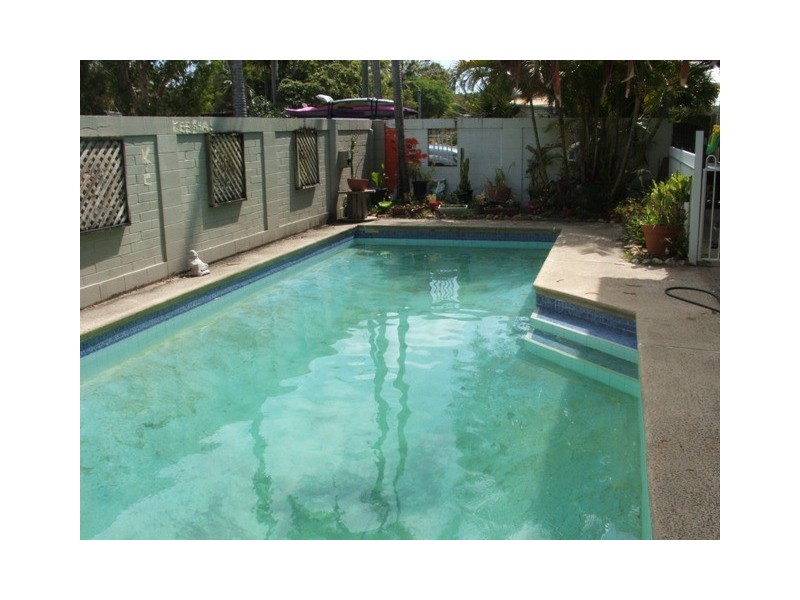 10 Pheasant Street, Slade Point QLD 4740