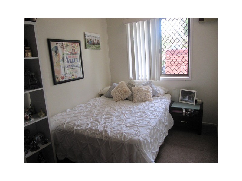 2/1 CUMBERLAND AVENUE, Slade Point QLD 4740