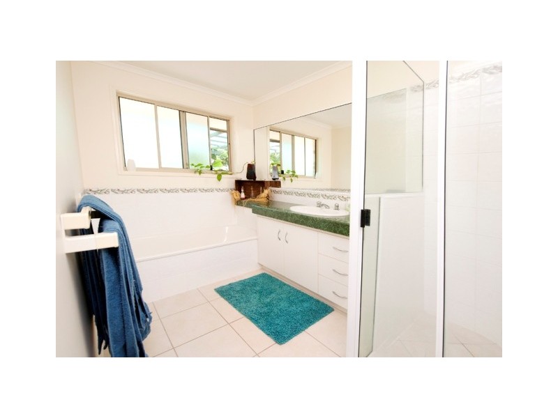 14 Collins Court, Eimeo QLD 4740