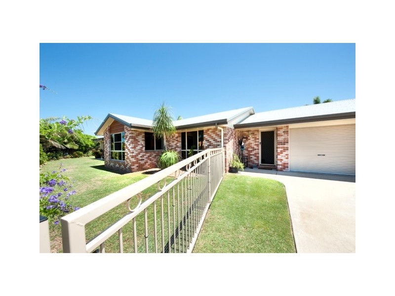 14 Collins Court, Eimeo QLD 4740