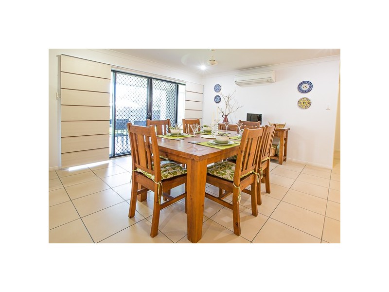 38 Gingham Street, Glenella QLD 4740