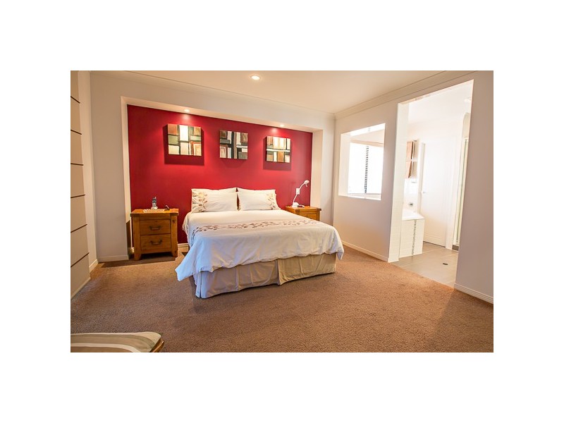 38 Gingham Street, Glenella QLD 4740