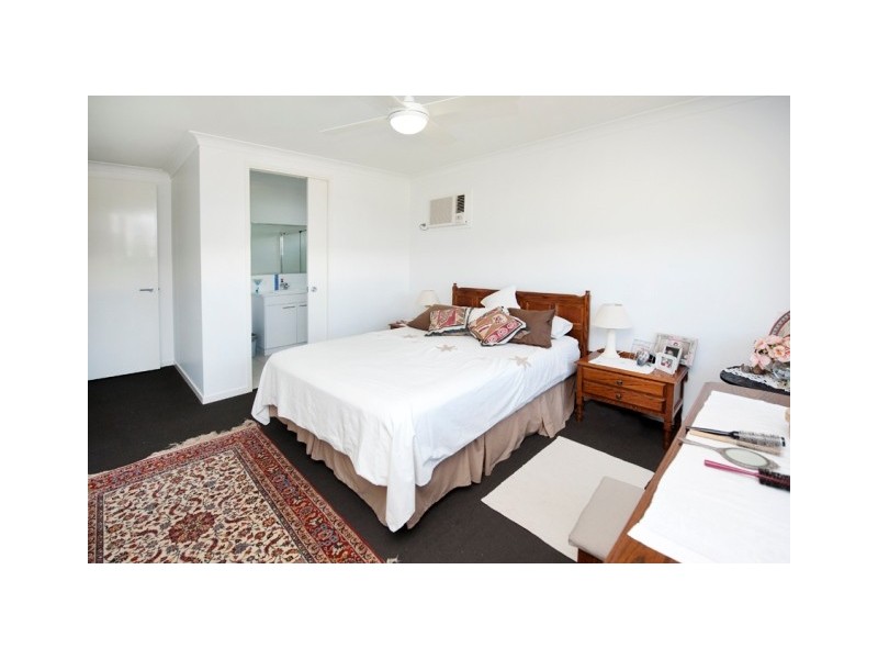18 Sonoran Street, Rural View QLD 4740