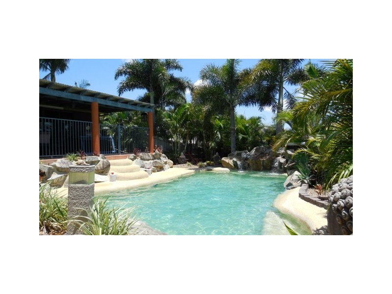 8 Sir Griffith Way, Rural View QLD 4740