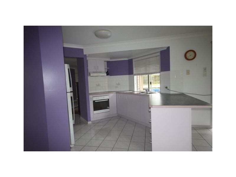 11 Dumfries Court, Beaconsfield QLD 4740