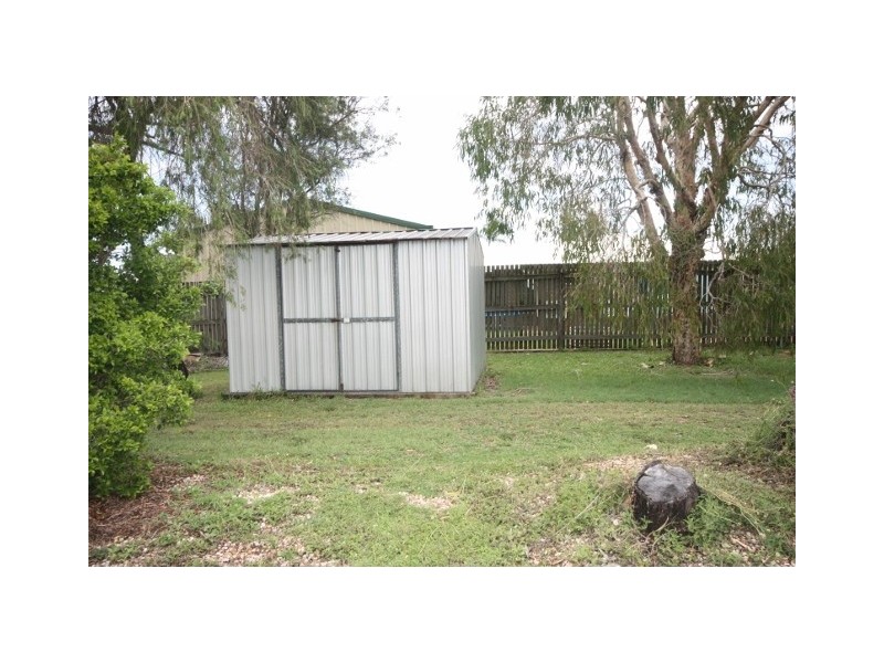 11 Dumfries Court, Beaconsfield QLD 4740