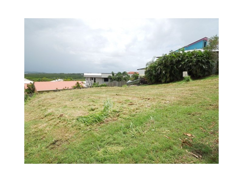 6 Coral Ridge Drive, Eimeo QLD 4740