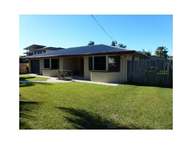 32 Lagoon Street, West Mackay QLD 4740