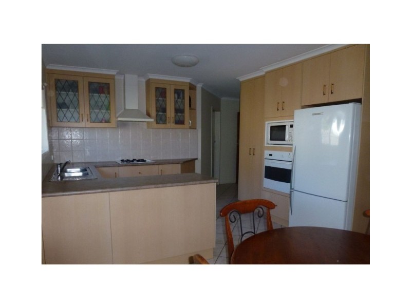 32 Lagoon Street, West Mackay QLD 4740