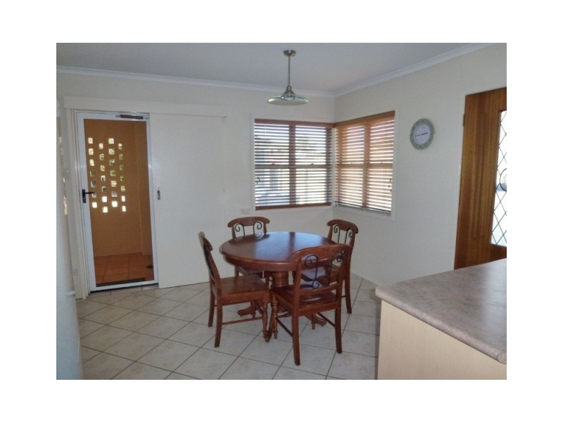 32 Lagoon Street, West Mackay QLD 4740