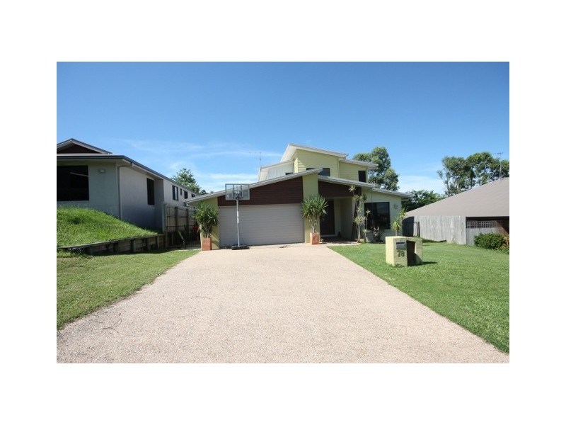 78 Cinnamon Drive, Glenella QLD 4740