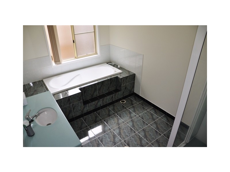 31 Andergrove Road, Andergrove QLD 4740