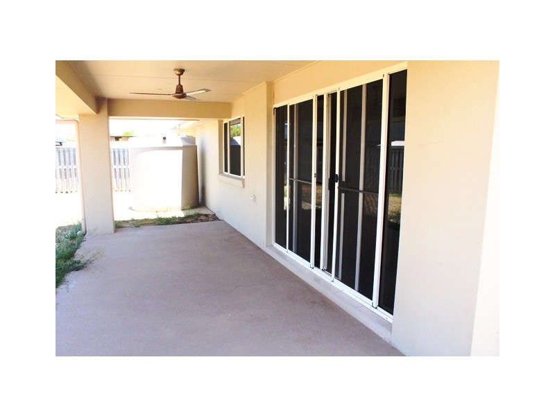 20 Miami Terrace, Blacks Beach QLD 4740