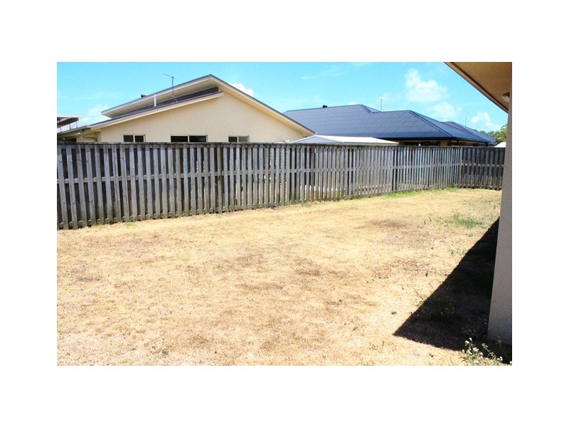 20 Miami Terrace, Blacks Beach QLD 4740