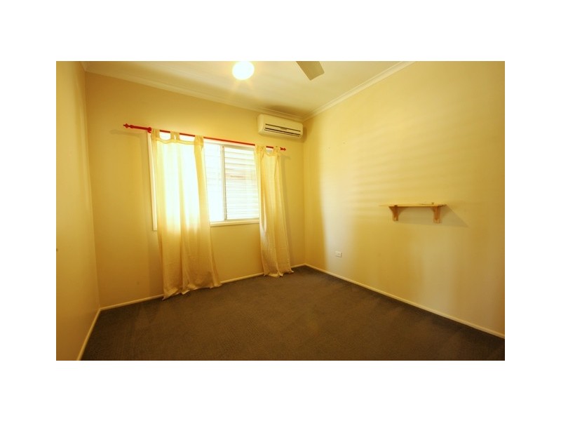 74 McCool Street, Moranbah QLD 4744