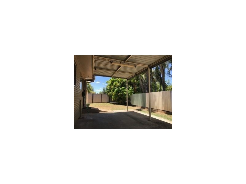 1/11 Lawrence Street, Moranbah QLD 4744