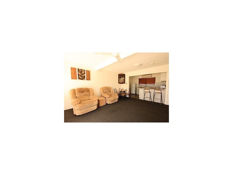 1/11 Lawrence Street, Moranbah QLD 4744