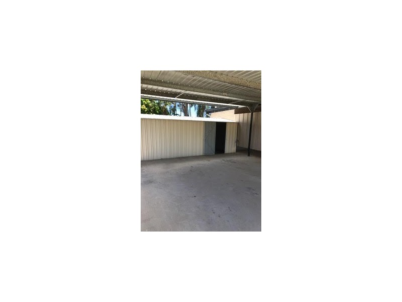 1/11 Lawrence Street, Moranbah QLD 4744