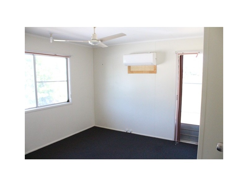 12 Gordon Terrace, Moranbah QLD 4744