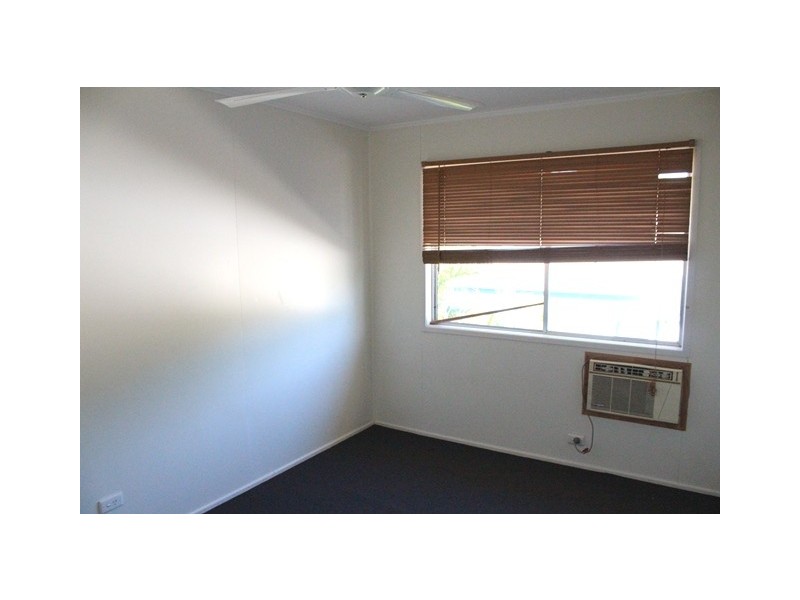 12 Gordon Terrace, Moranbah QLD 4744