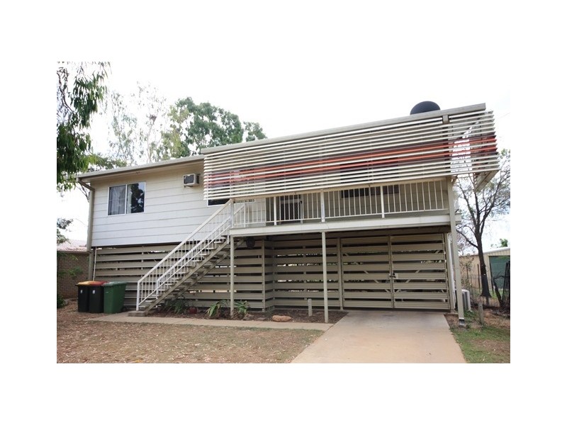 11 Maitland Street, Moranbah QLD 4744