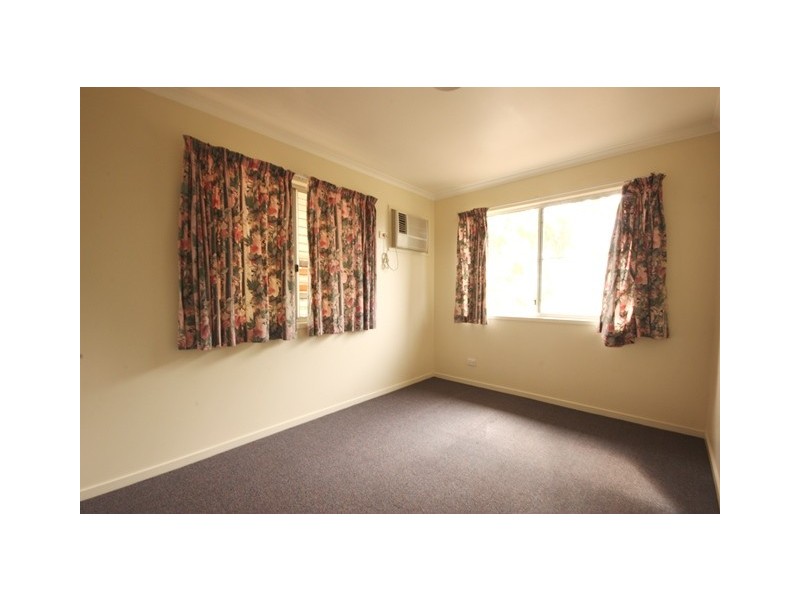 11 Maitland Street, Moranbah QLD 4744