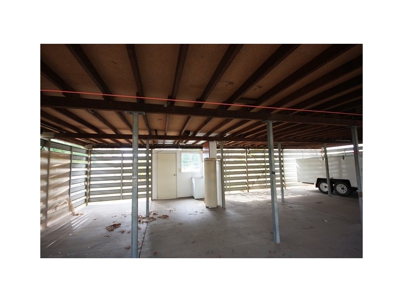11 Maitland Street, Moranbah QLD 4744