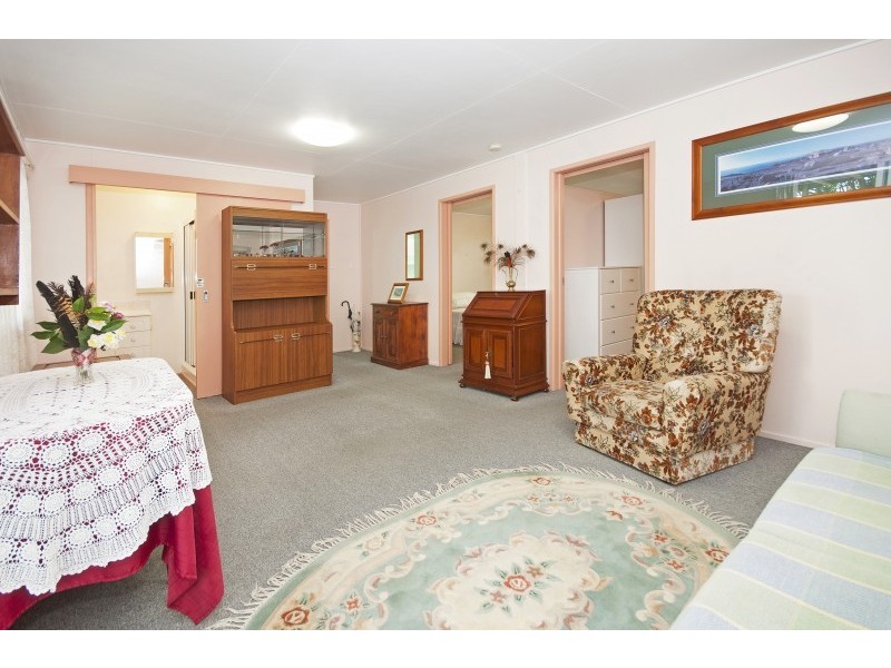 24 Lindeman Avenue, Slade Point QLD 4740
