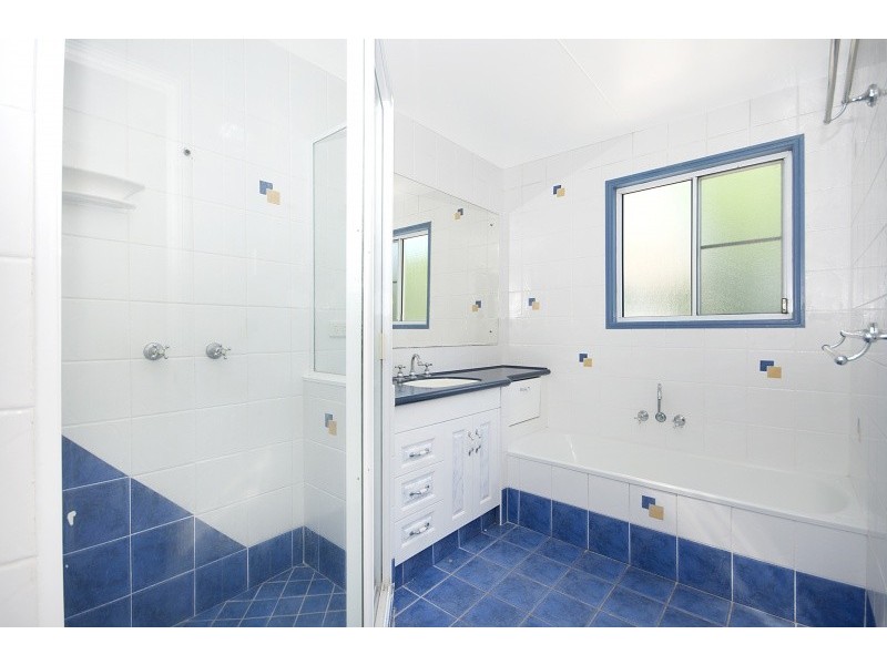 5 Carl Murray Drive, Beaconsfield QLD 4740