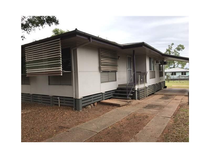 6 Connor Drive, Moranbah QLD 4744