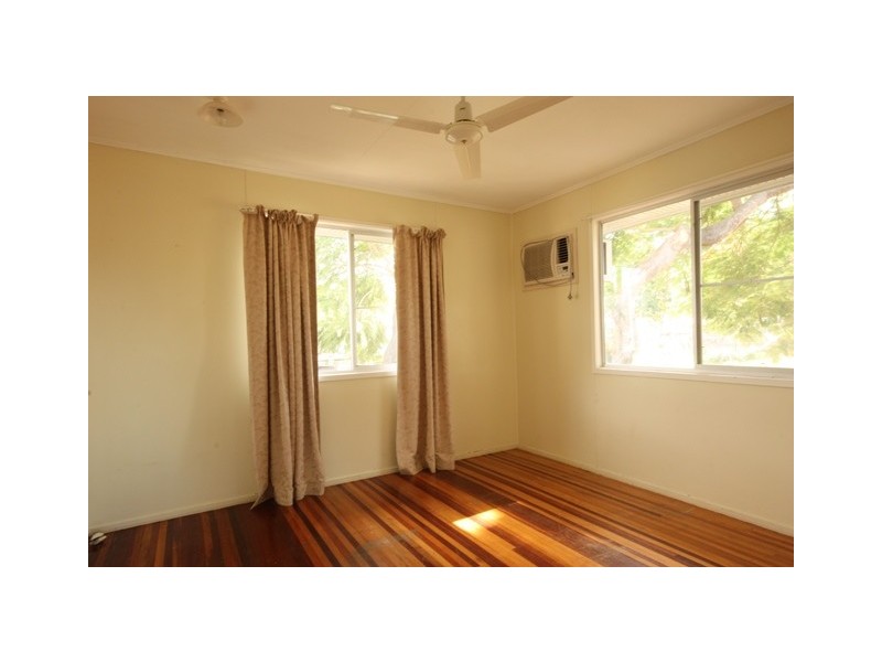 2 Crawford Street, Dysart QLD 4745