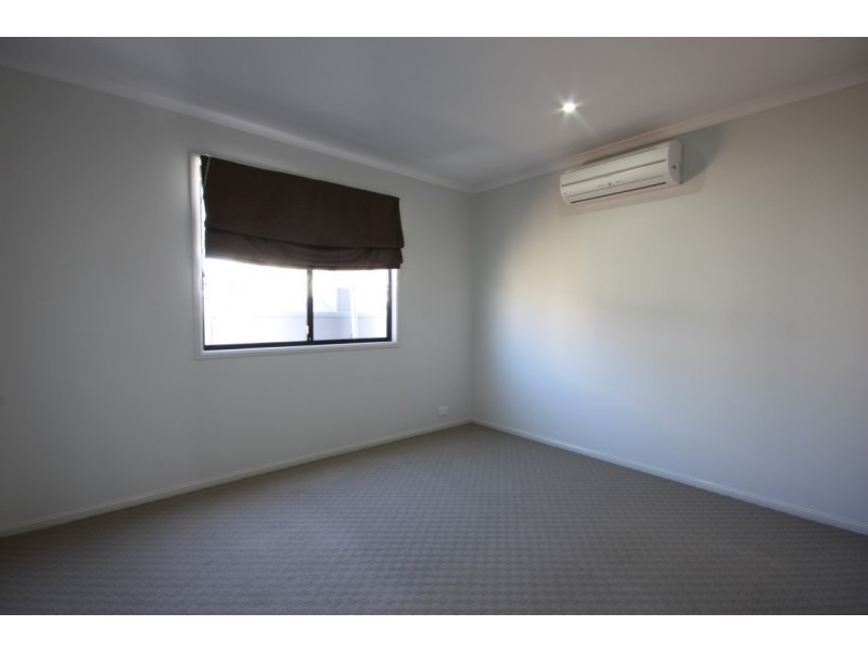 47 Lambert Drive, Moranbah QLD 4744